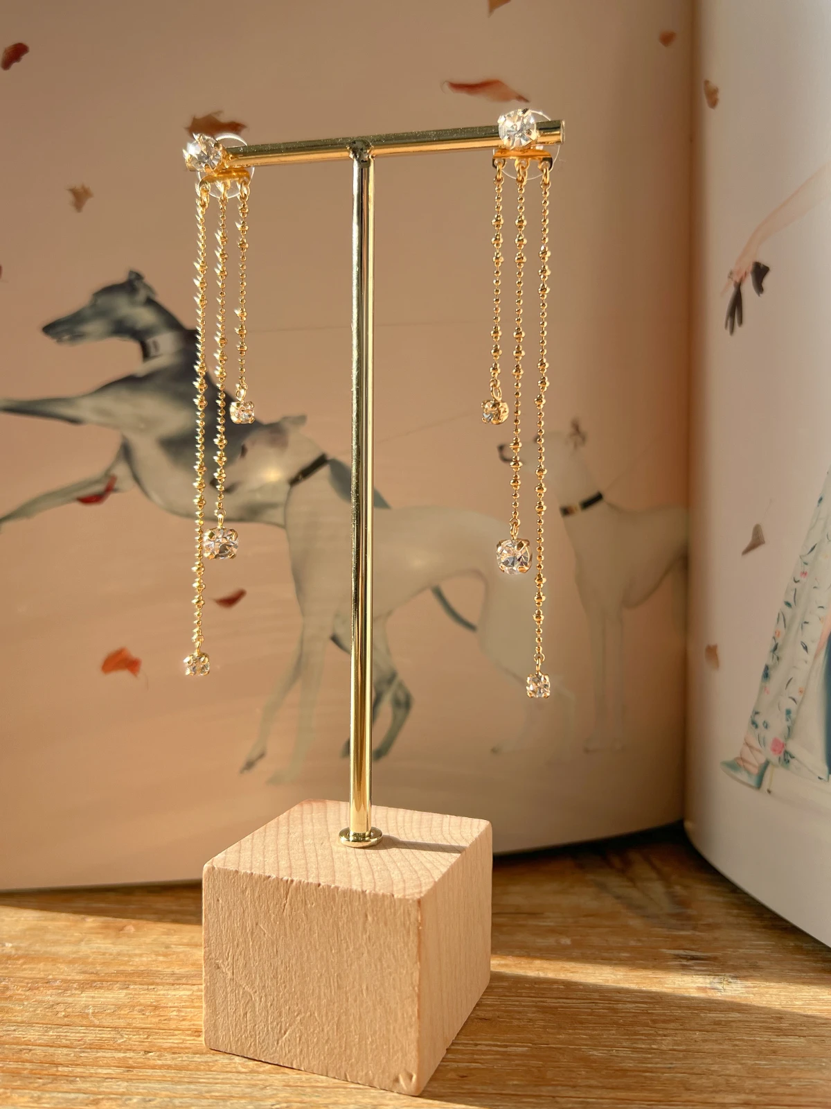 Boucle d'oreilles dorée pendante - NIL