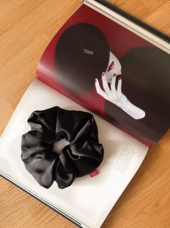 Chouchou satin noir - CHOU